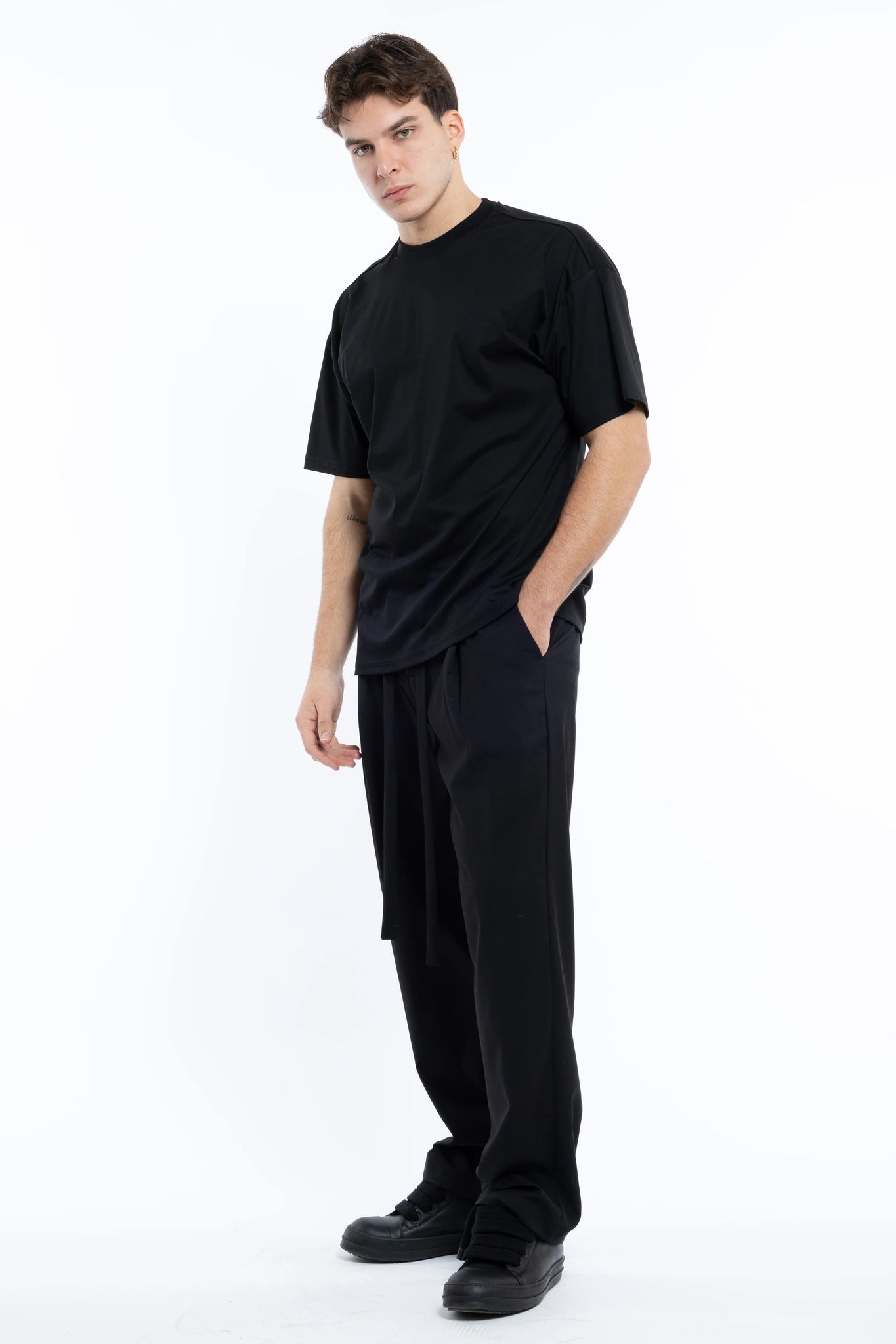 Pantalaccio tessuto classico Eternal Atelier