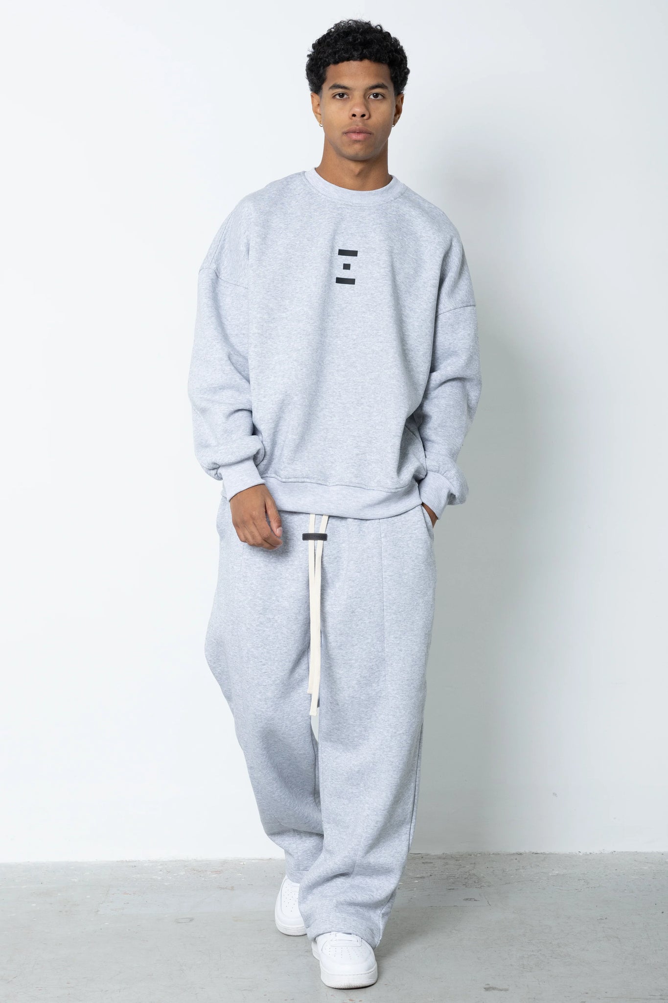 Felpa girocollo logo brick Eternal Studio