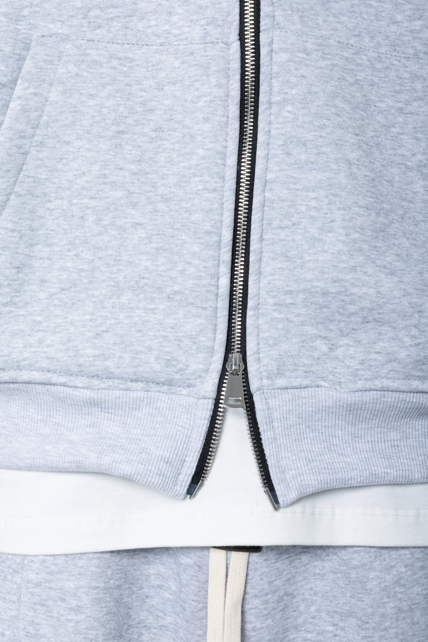 Felpa con zip e cappuccio Eternal Studio