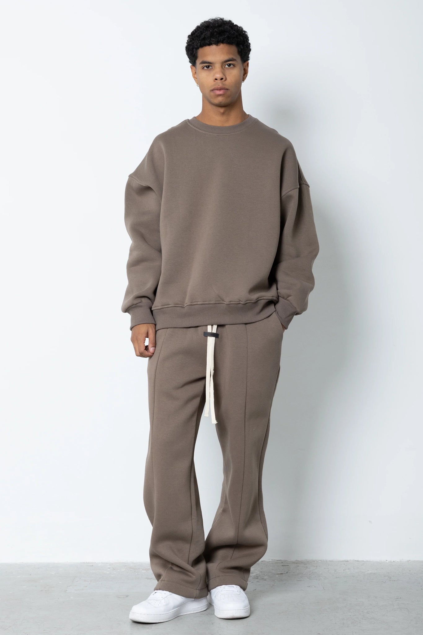 Pantalone tuta fondo ampio Eternal Studio