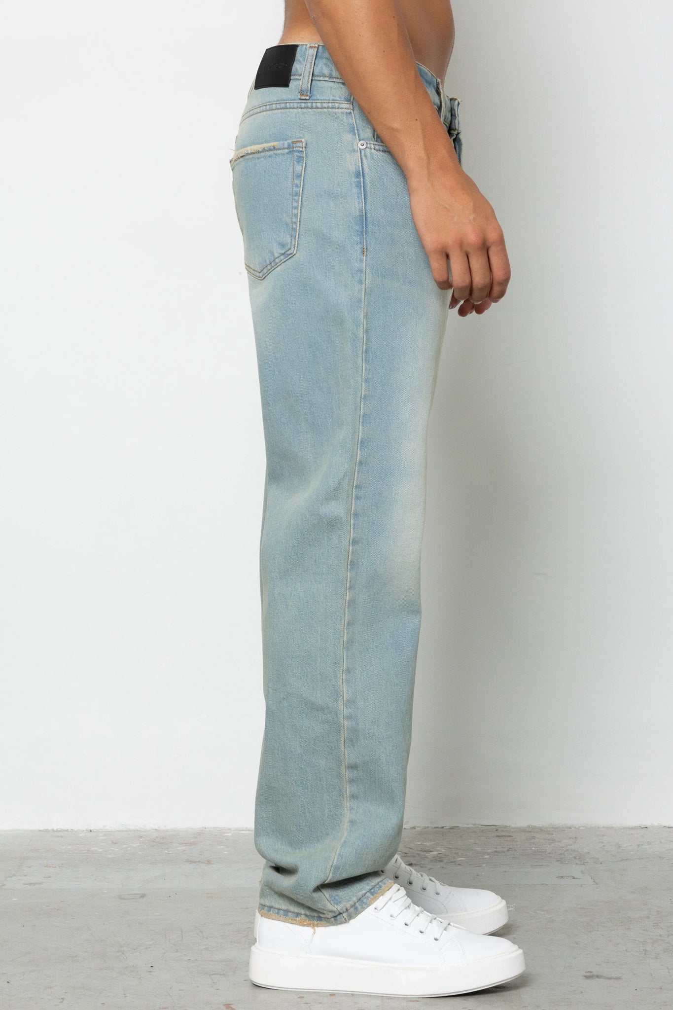 Jeans baggy bleached sand