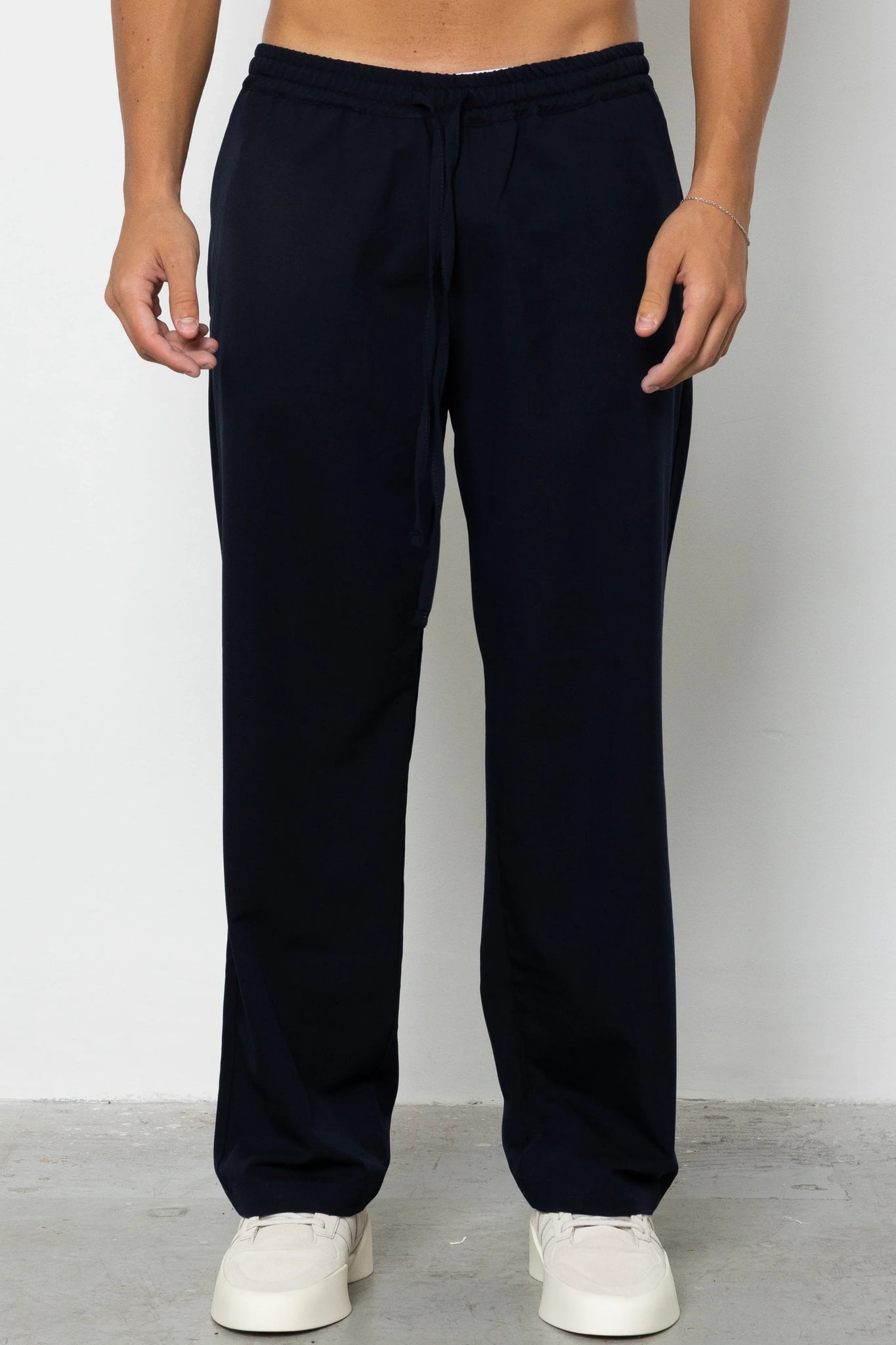 Pantalaccio con pences fondo ampio