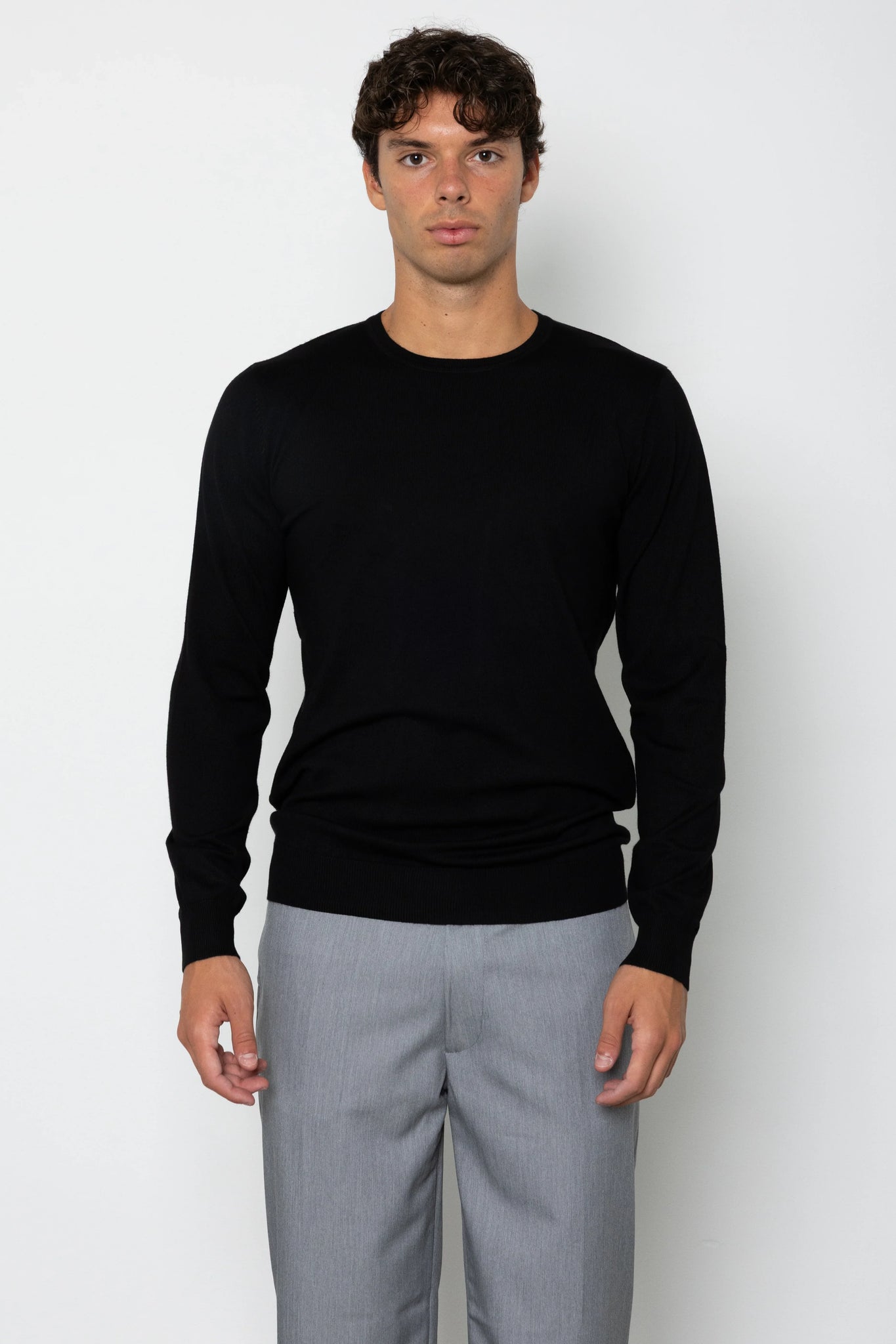 Maglione girocollo in filo