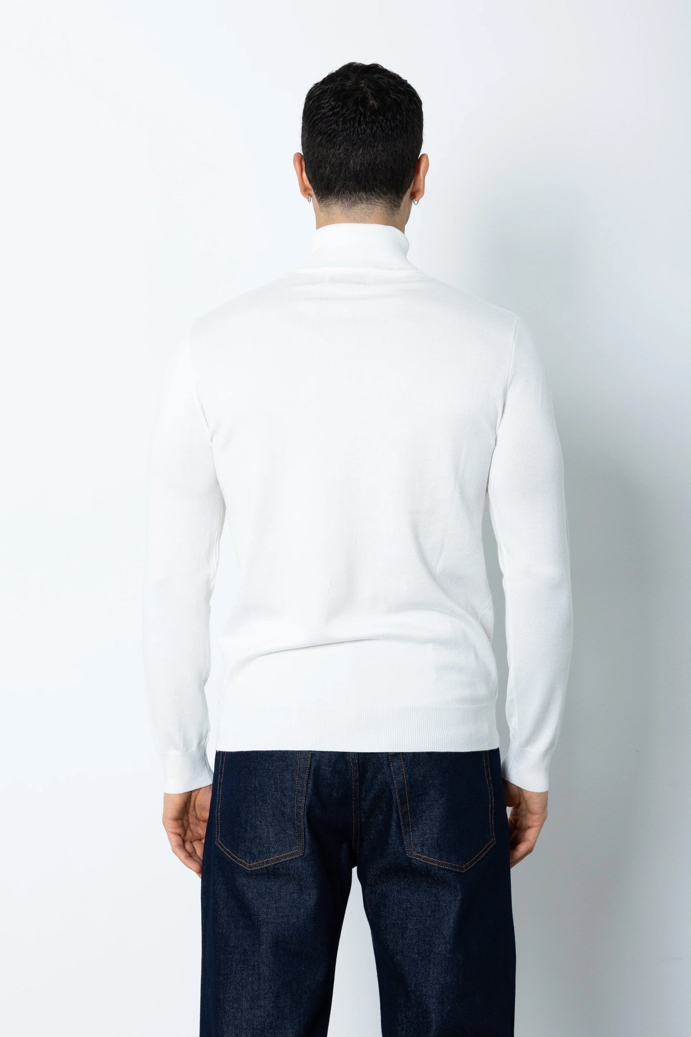 Maglione collo alto in filo