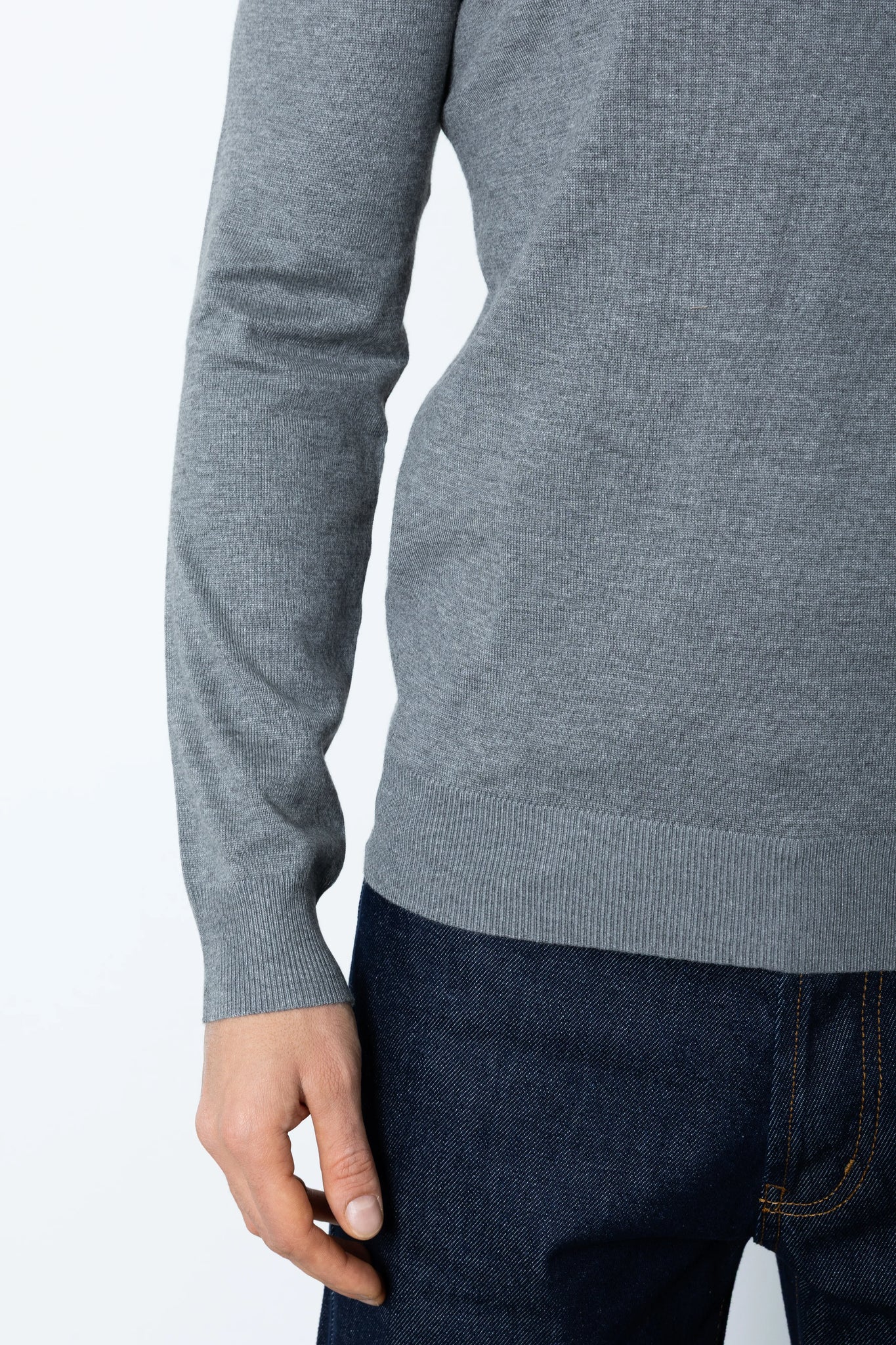 Maglione collo alto in filo