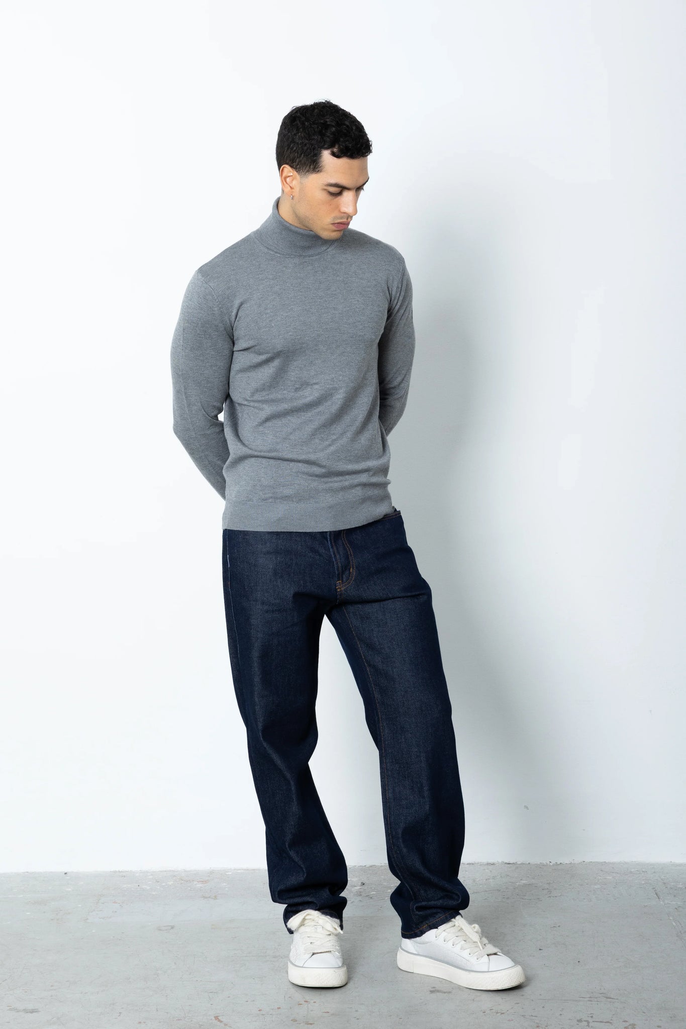 Maglione collo alto in filo