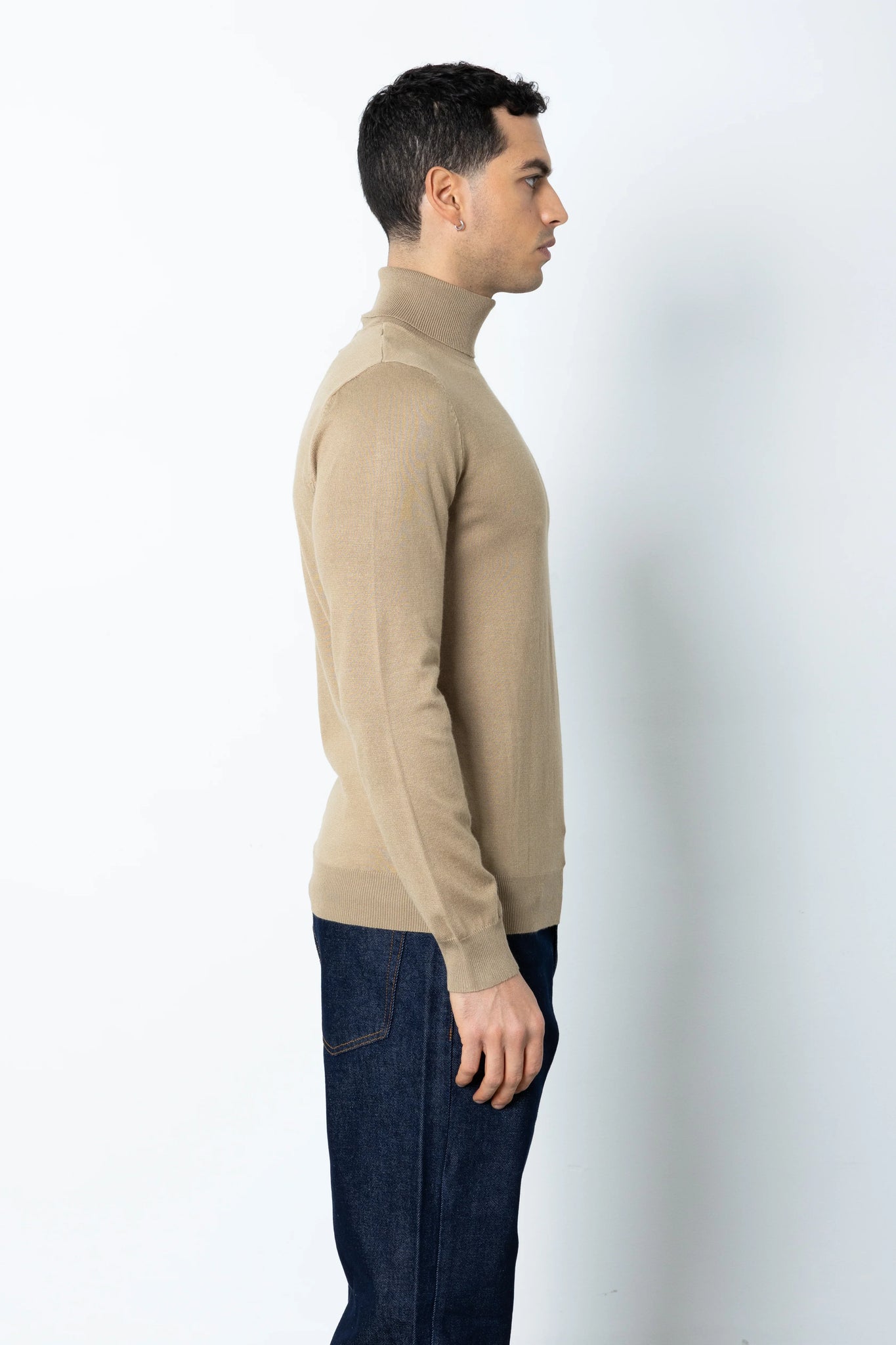 Maglione collo alto in filo