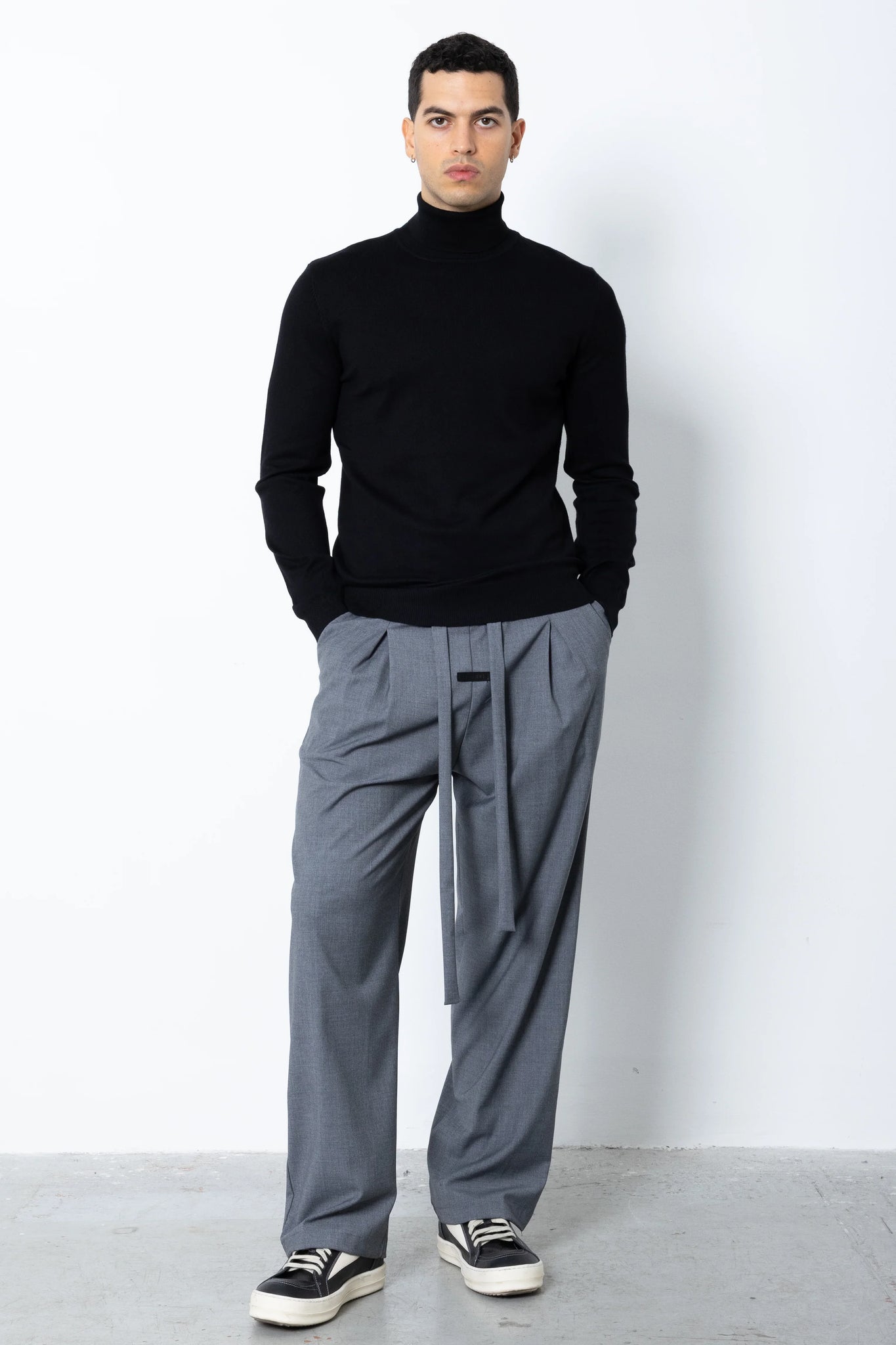 Maglione collo alto in filo