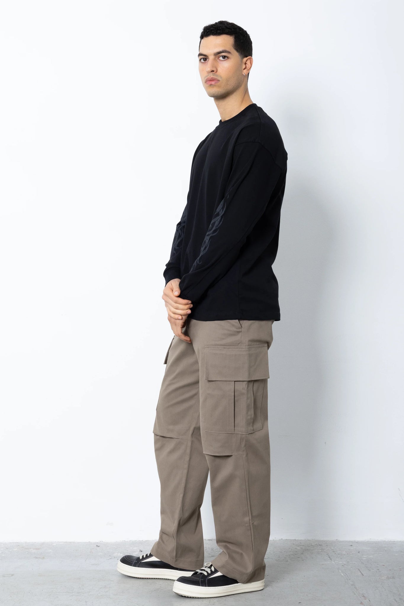 T-shirt in jersey manica lunga con stampa Eternal Studio