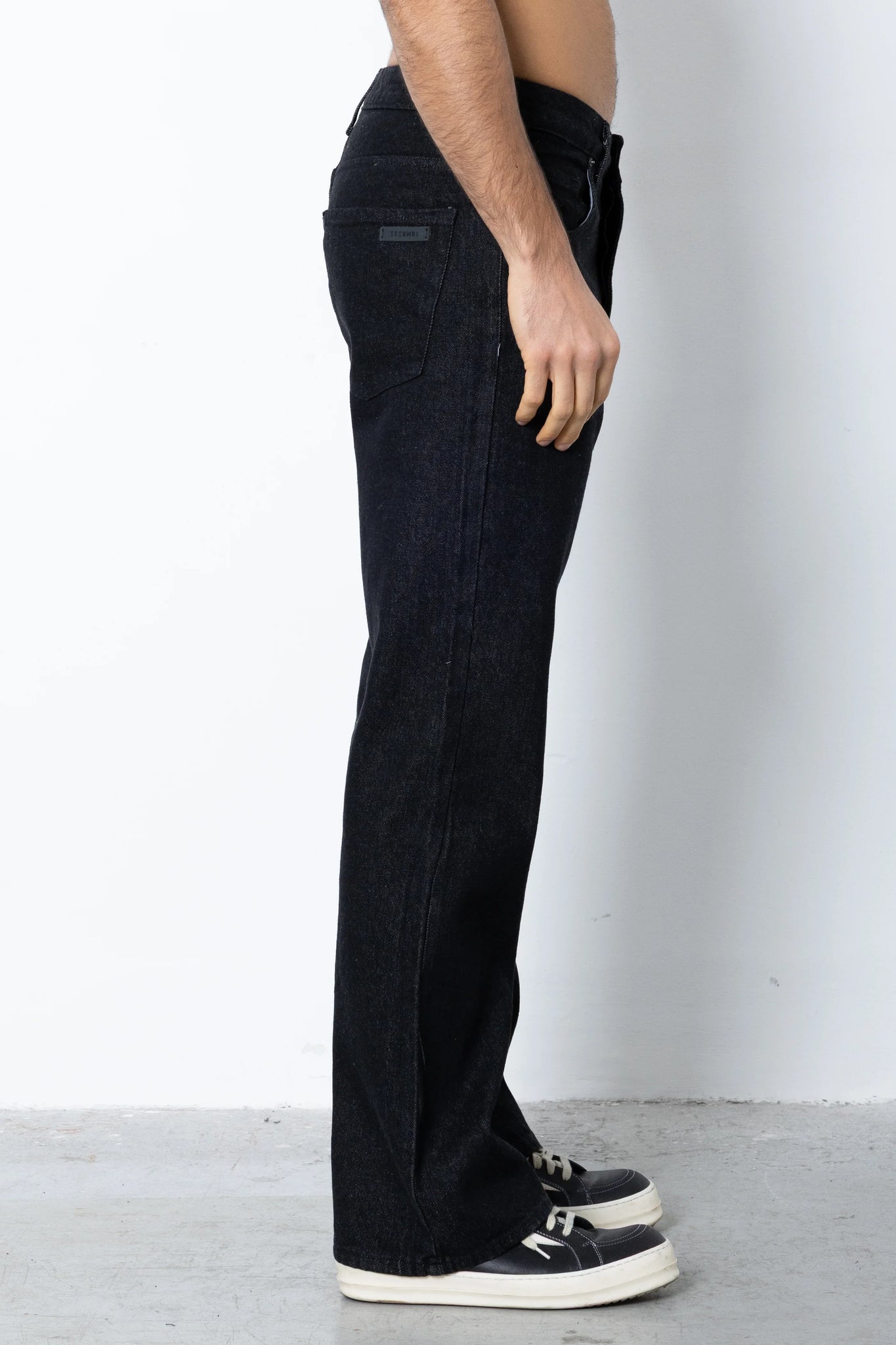 Jeans raw black Eternal Studio