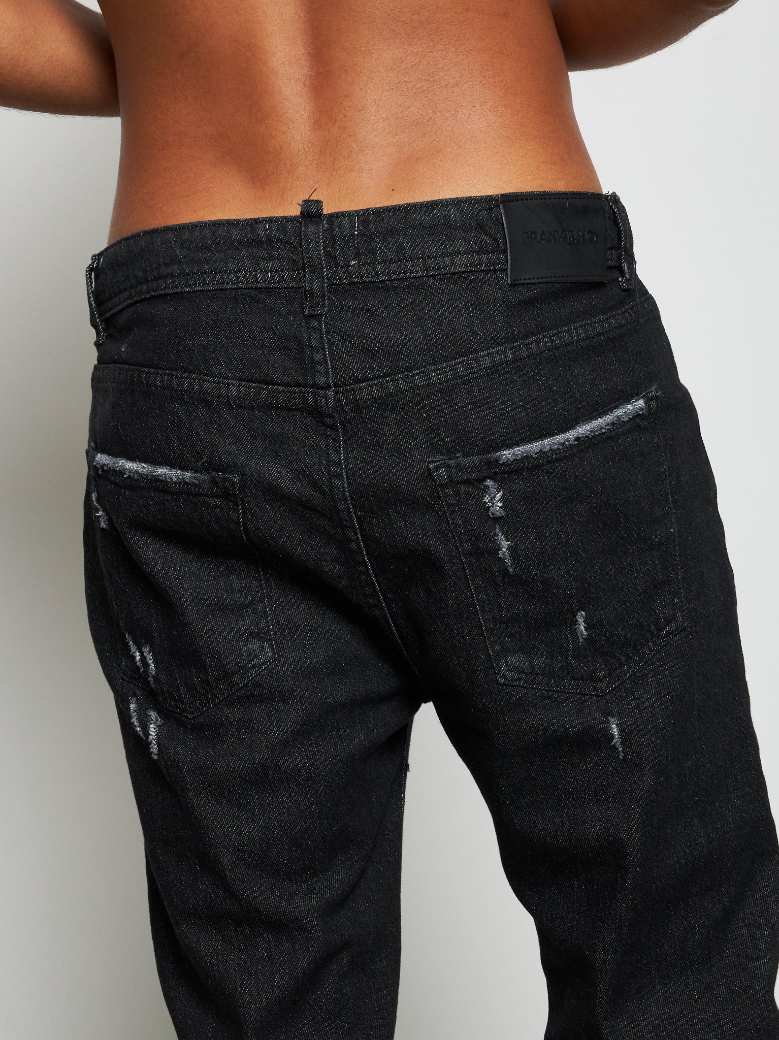 Jeans regular black distressed