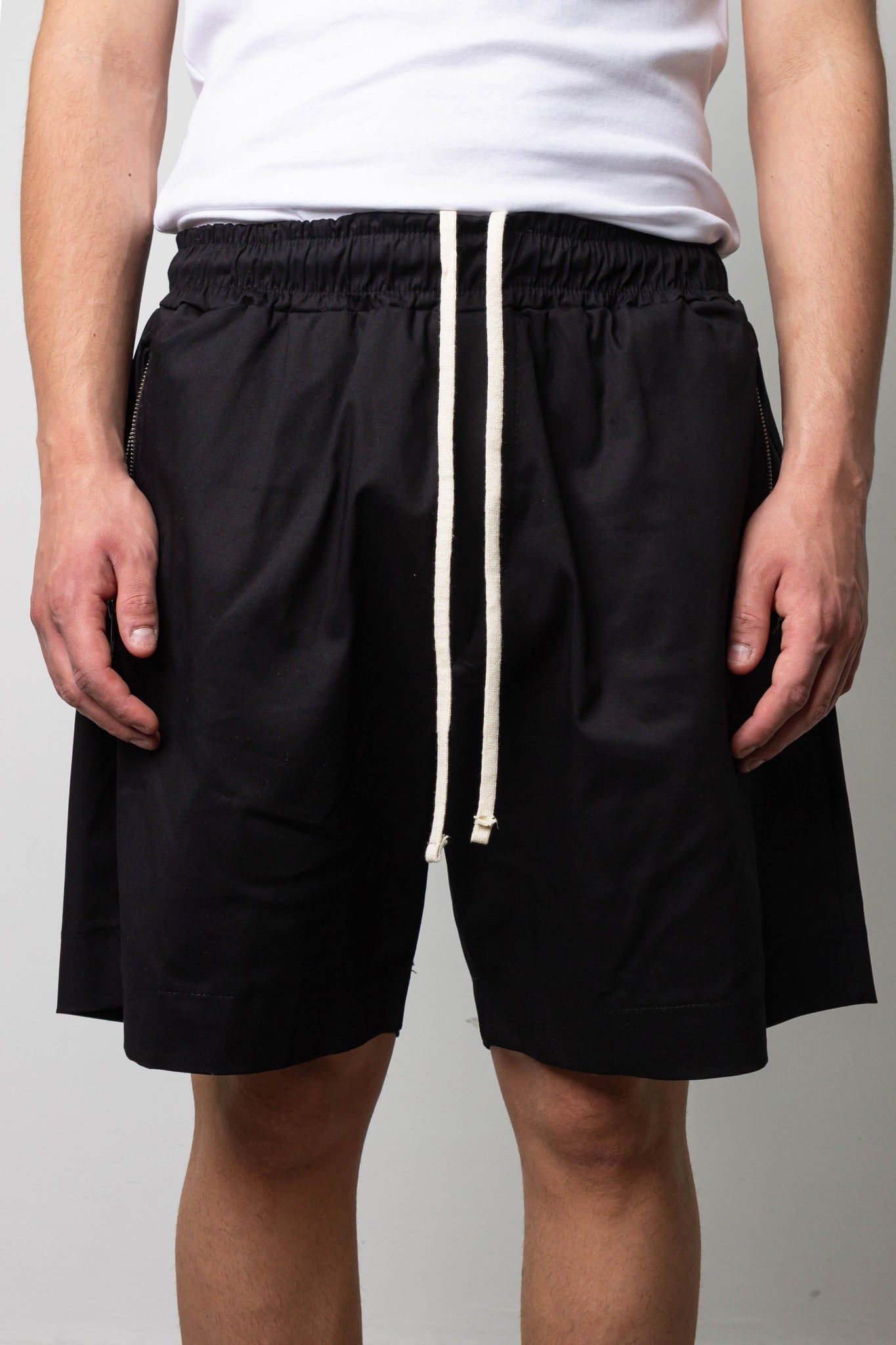 Short tessuto tecnico con zip - FRANKIE HO