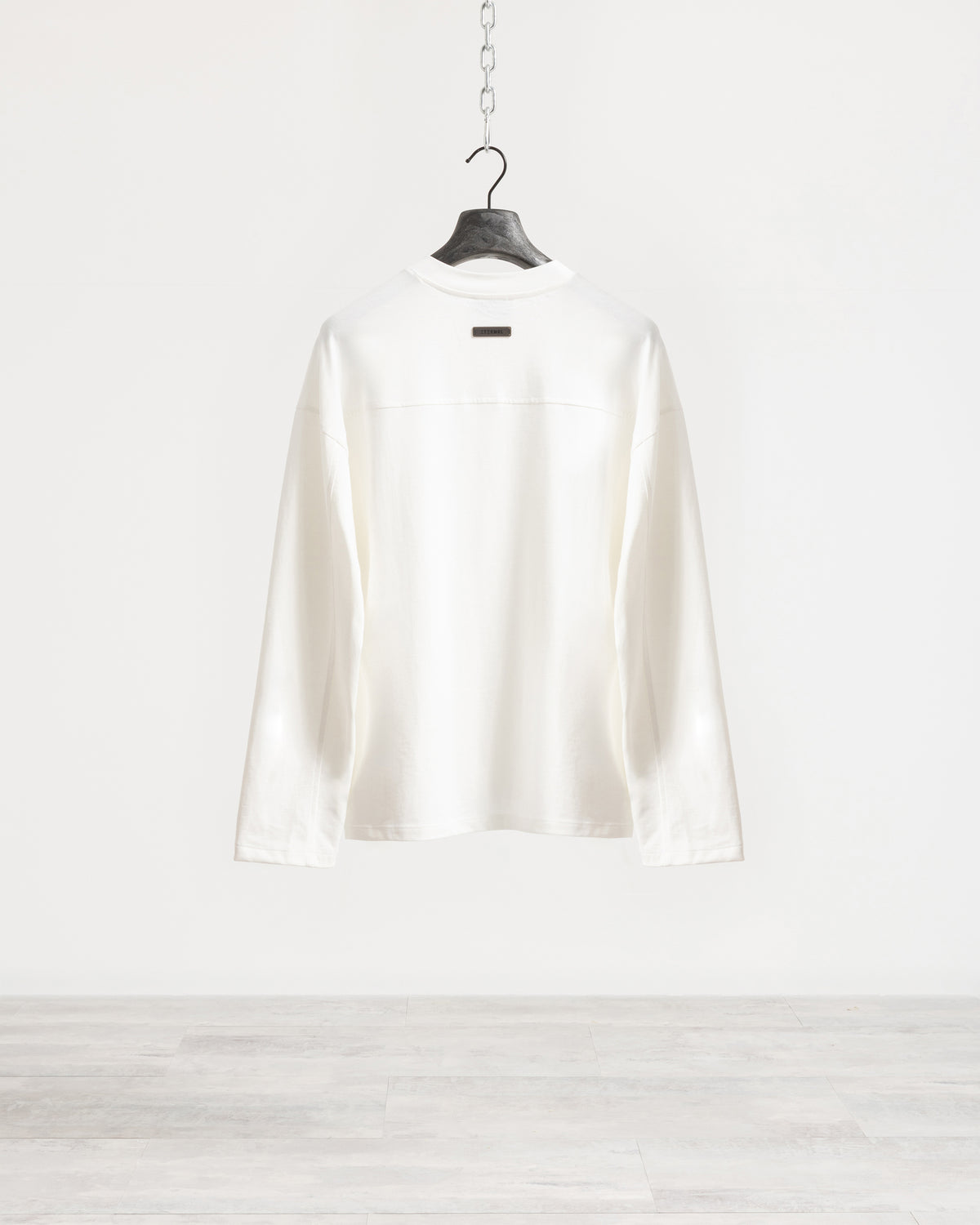 T-shirt longsleeve con tagli