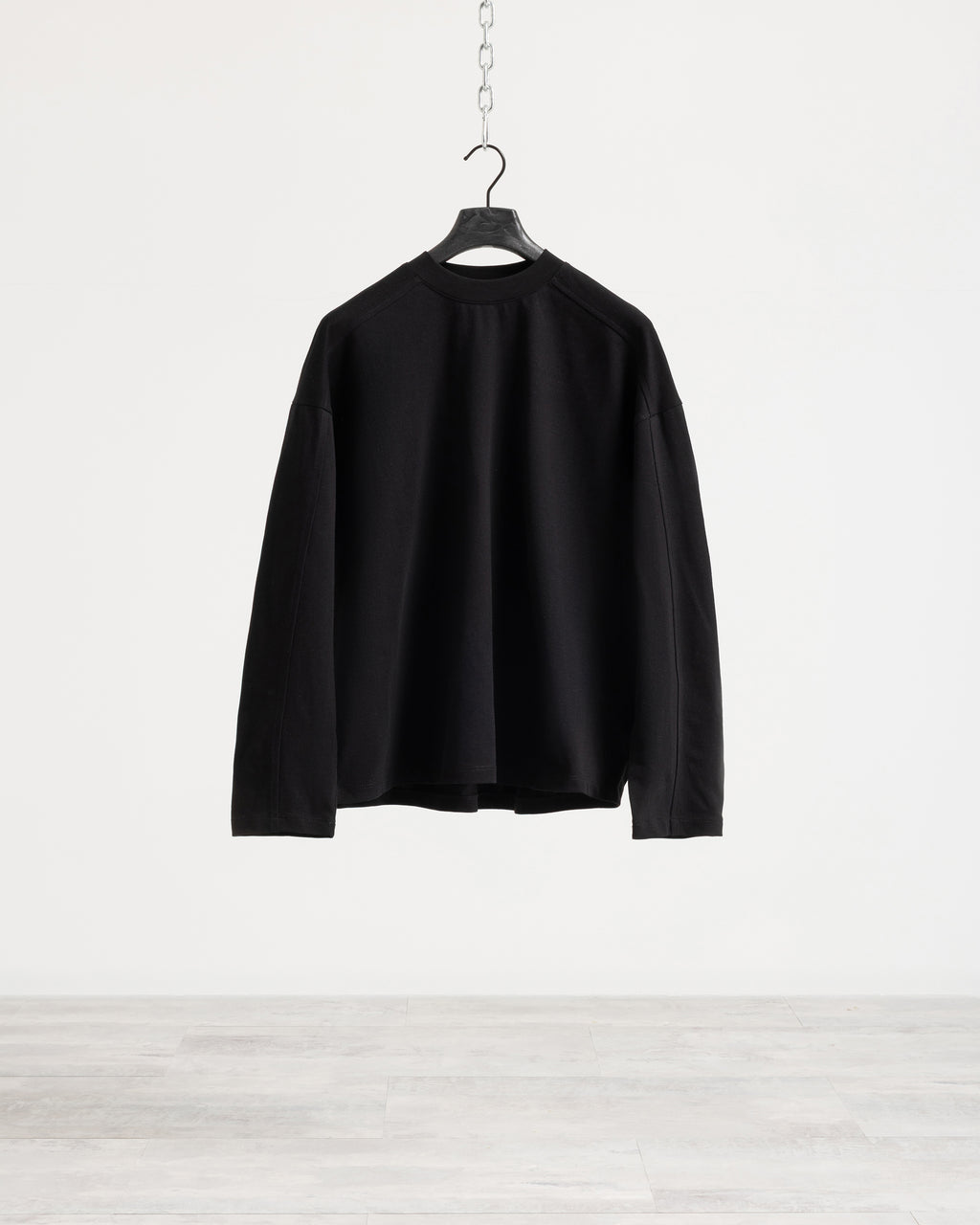 T-shirt longsleeve con tagli