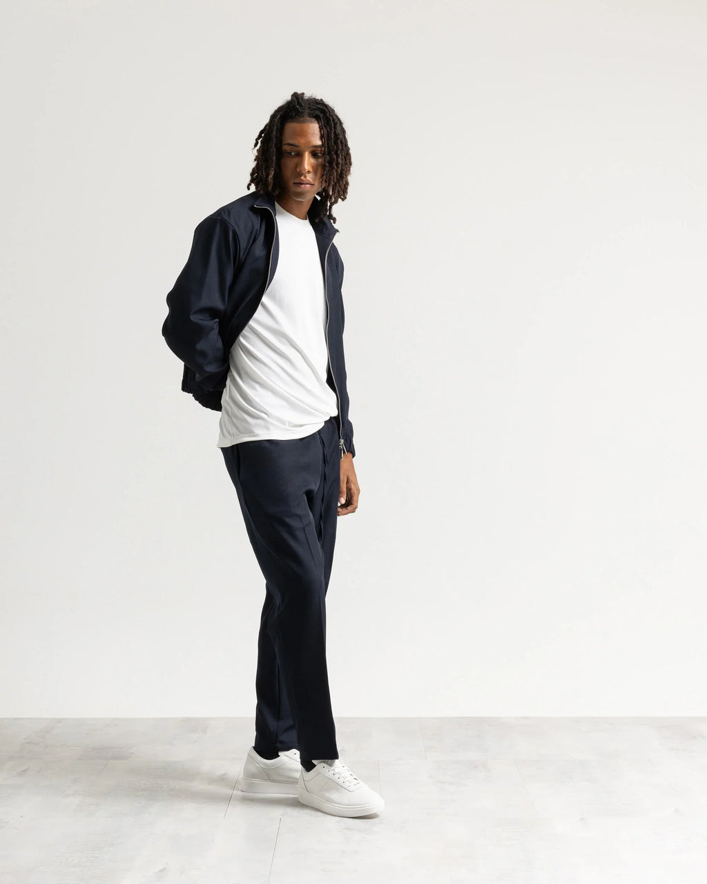 Pantalaccio regular tessuto classico Eternal Atelier