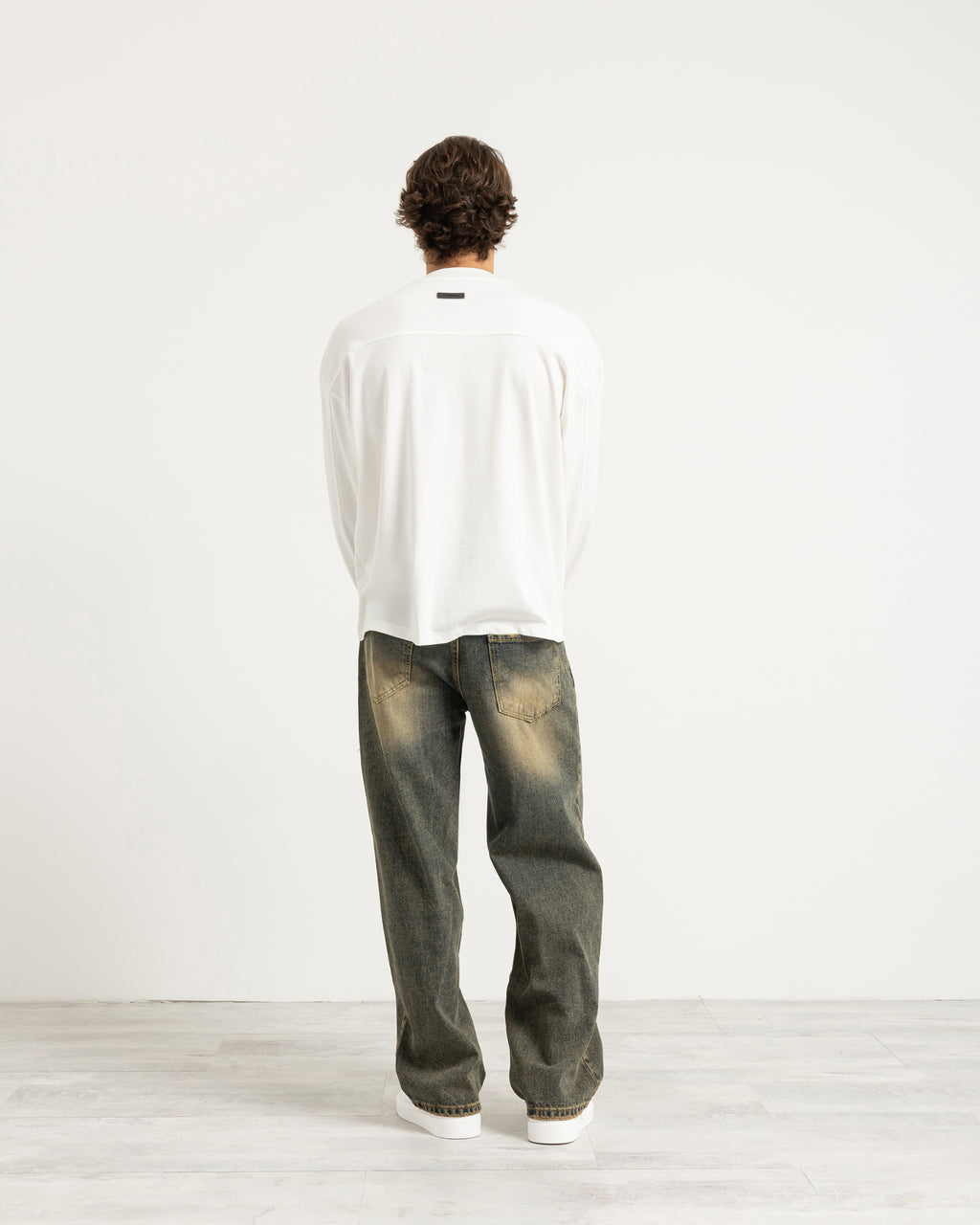 T-shirt longsleeve con tagli